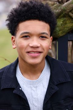Tristan-Lee Edwards interpreta Tristen