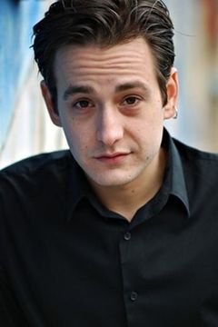 Luca Terracciano interpreta Carogna