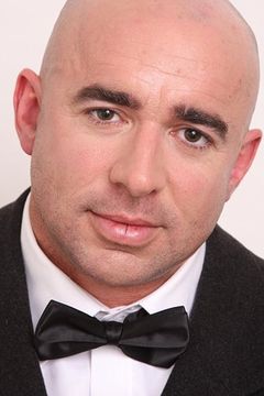 Sam Cullingworth interpreta Eddie (uncredited)