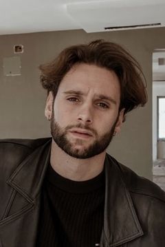 Giuseppe Arena interpreta Peppe Frattasio