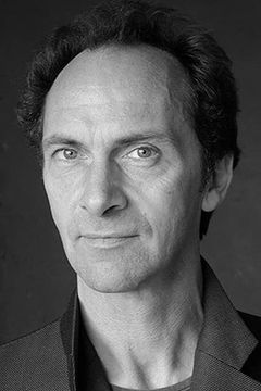 Toby Sedgwick interpreta Black Brother
