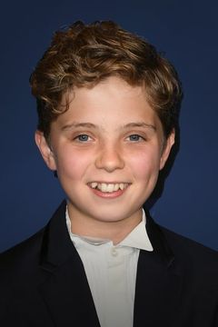 Roman Griffin Davis interpreta Johannes