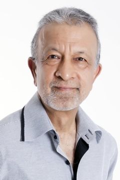 Rafiq Jajbhay interpreta Rasheed Khan