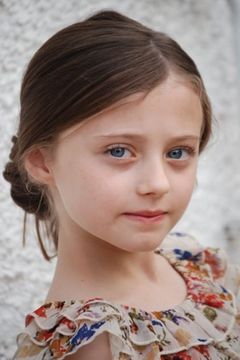 Alexia Osborne interpreta Victoria Hardy