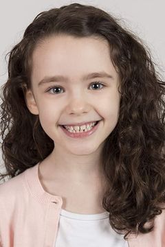 Clara Stack interpreta Lilly Bainbridge