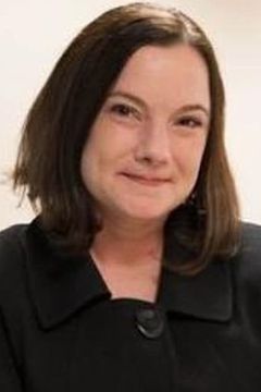 Gretchen Cleevely interpreta Assistant Stage Manager