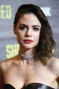 Conor Leslie interpreta Donna Troy / Wonder Girl