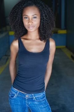 Keeya King interpreta Nikki Sykes