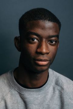 Jamal Ajala interpreta Ravenscroft Orderly