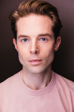 Preston Martin interpreta Moffat Ball Dancer