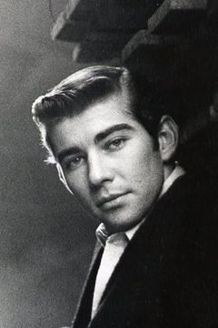 Tucker Smith interpreta Lead Dancer (uncredited)