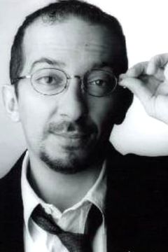 Fabrizio Mazzotta interpreta Righetto's relative (uncredited)