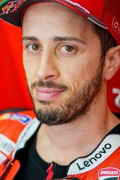 Andrea Dovizioso interpreta Himself