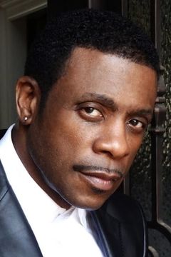 Keith Sweat interpreta Singer at Wedding