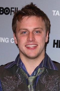 Noah Fleiss interpreta Michael (age 5)