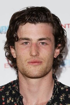 James Frecheville interpreta Matthew Townshend