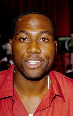 Elton Brand interpreta Himself