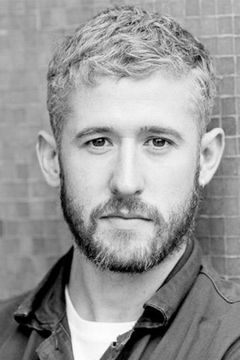 Adam Gillen interpreta Duncan Grant