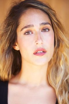 Ruby Elise interpreta Jennifer Banks