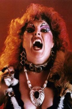 Dee Booher interpreta Bearded Lady