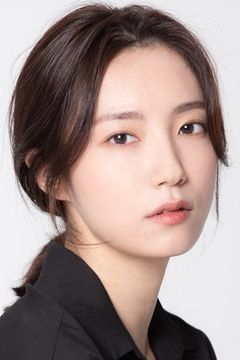 Cha Ji-won interpreta Researcher