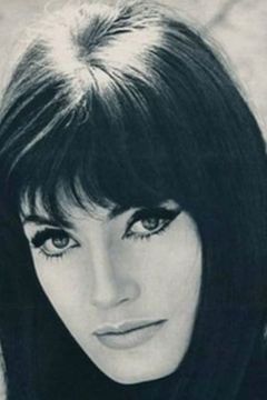 Marisa Mell interpreta Woman with hat-veil