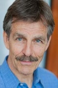 Greg Michaels interpreta Sword Master