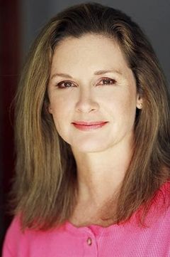 Stephanie Zimbalist interpreta Anne Beddingfeld