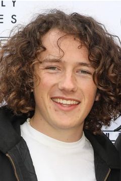 Django Marsh interpreta Young E.B. (voice)