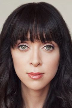 Stephanie Lavigne interpreta The Evil
