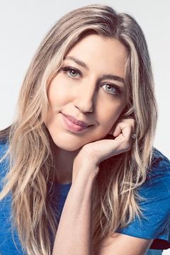 Heidi Gardner interpreta Leonor