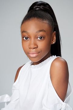 Shahadi Wright Joseph interpreta Ruby Lee Emory