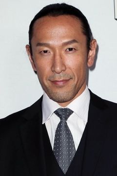 Masami Kosaka interpreta Commander Tokyo Joe