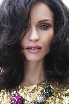 Sophie Ellis-Bextor interpreta Herself