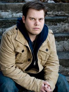 Josh Warren interpreta Lyft Driver