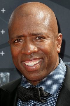 Kenny Smith interpreta Himself
