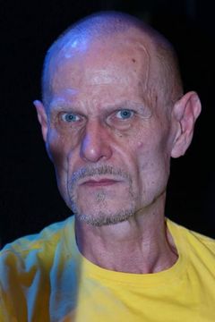 Vladimír Marek interpreta Convulsing logger