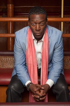 Dean Edwards interpreta Donkey (voice)