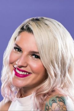 Carly Aquilino interpreta Tara