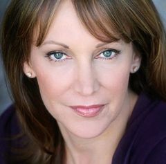 Donna Keegan interpreta Rape victim