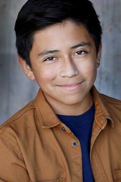 Jacob Perez interpreta Miguel