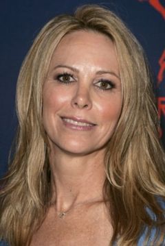 Donna Evans interpreta Woman In SUV