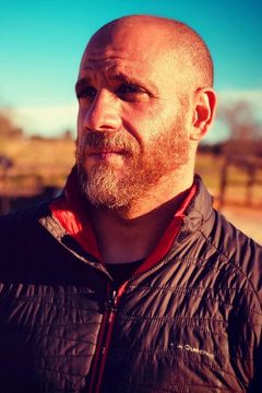 Ricardo Rocca interpreta Hombre Emboscada 2