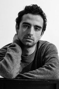 Paolo Mattei interpreta Marie-France's son