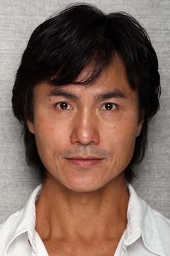 Robin Shou interpreta 14K