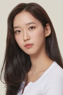 Han Ji-hyun interpreta Yong Ju