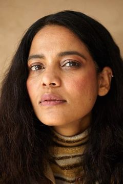 Priyanka Bose interpreta Kamla Munshi