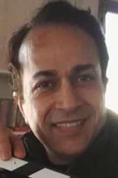 Mahmood Muhammad Tahir interpreta Hamid