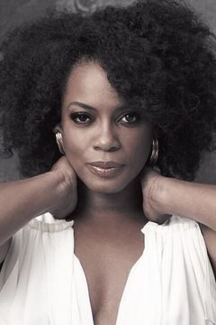 Aunjanue Ellis interpreta Sample Sale Friend