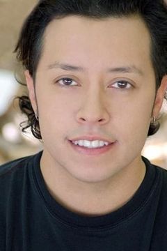 Carlos Ramirez interpreta Shaved Head